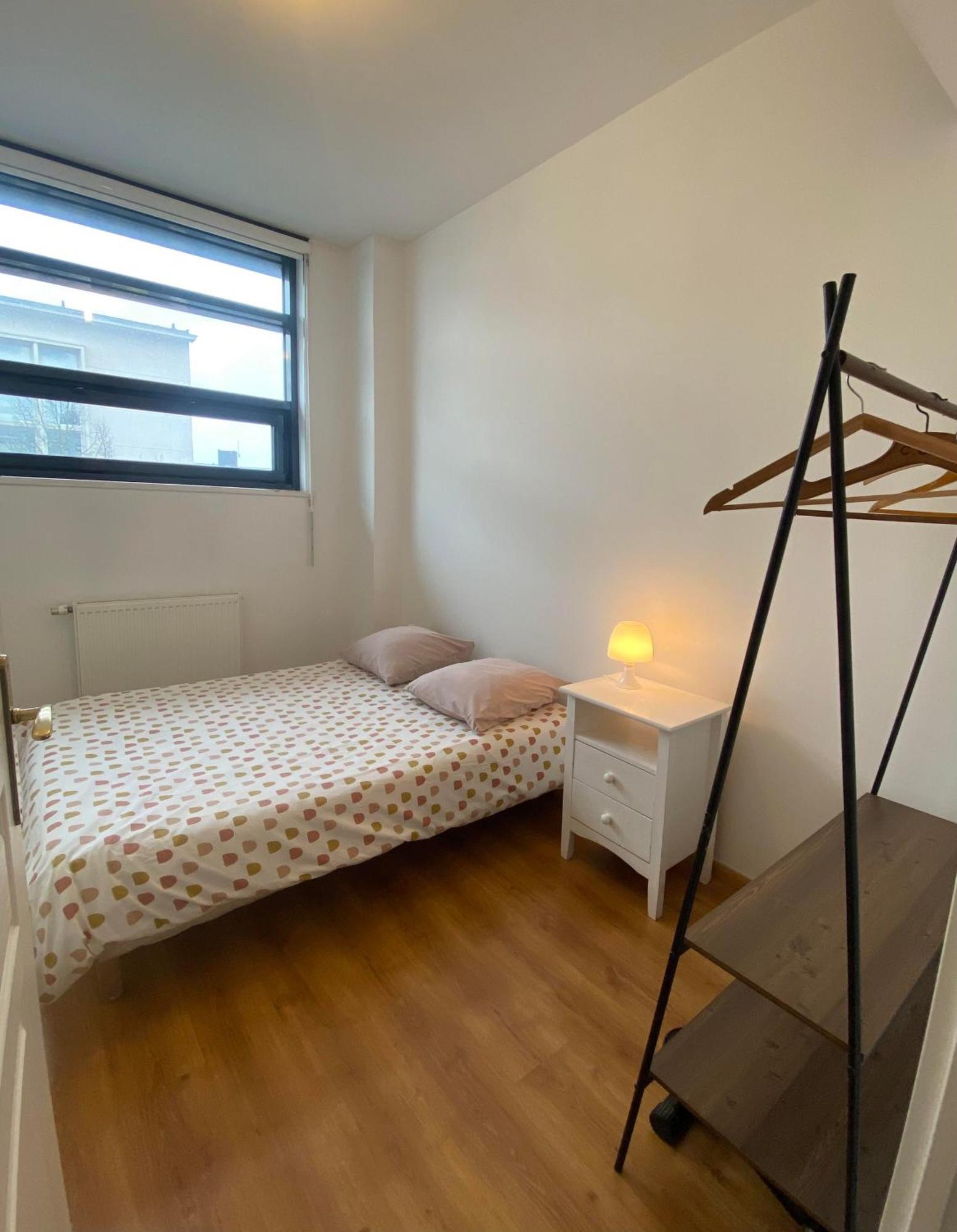 Le Carnot Appartement Avec 2 Chambres Separes Et Parking Privatif Et Securise Arras Luaran gambar